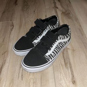 Velcro-Strap Zebra Vans